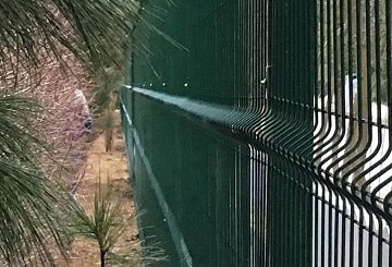 /zabory-dlya-dachi/dlya-dachi-iz-svarnoy-setki/